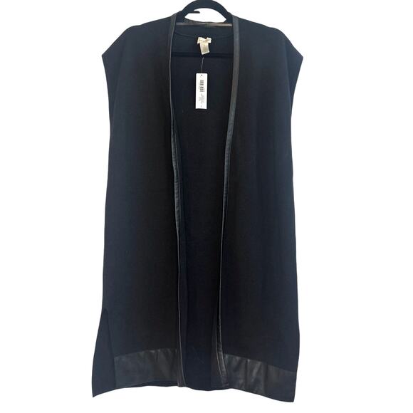 Chico’s  Size 1 (8/10) Black Faux Leather Detail Margeaux Vest - Picture 1 of 8